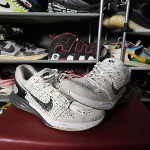 🔥 Nike Lunarglide 7 White and Black Sneakers Size 9 Men's